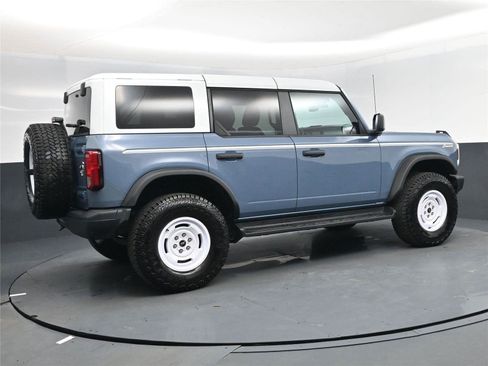 Used 2025 Ford Bronco Heritage Edition image 4