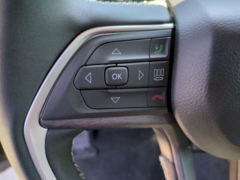 Used 2024 Jeep Grand Cherokee Limited image 17