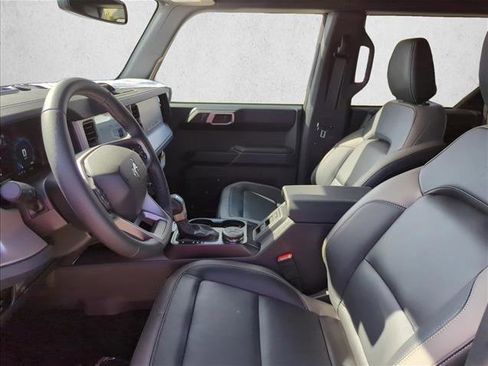 New 2025 Ford Bronco Outer Banks image 4