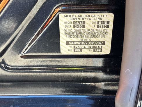 Used 2013 Jaguar XJ image 30