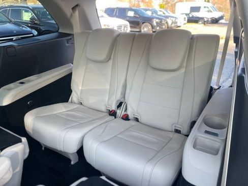 Certified 2022 Mercedes-Benz GLS 450 4MATIC image 22