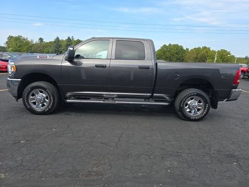 Used 2023 RAM 2500 Tradesman image 4