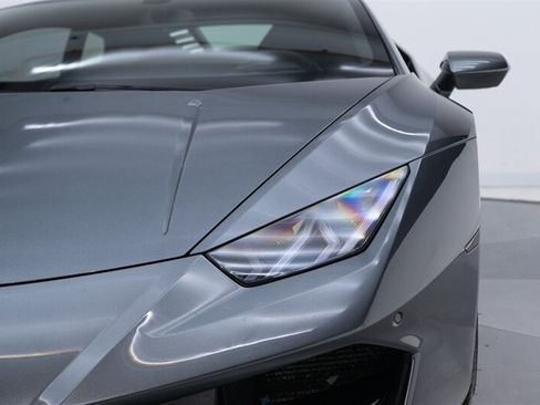 Used 2016 Lamborghini Huracan LP 580-2 RWD image 21