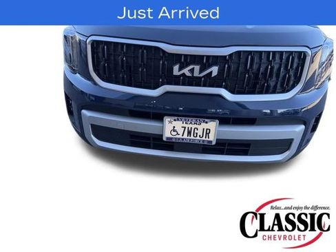 Used 2025 Kia Telluride EX image 21