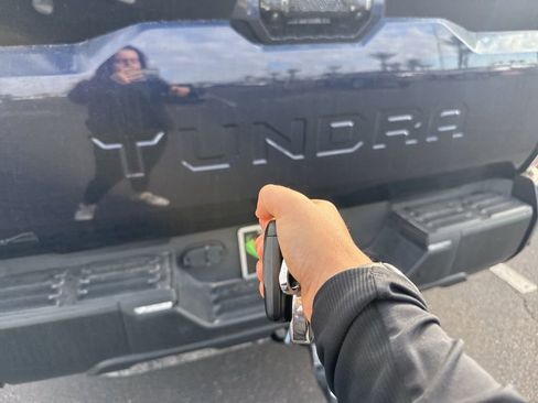 Used 2025 Toyota Tundra Limited image 5