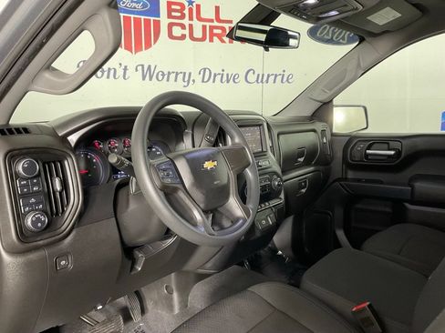 Used 2020 Chevrolet Silverado 1500 Custom w/ Custom Value Package AWD/4WD image 13