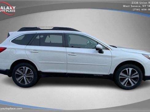 Used 2018 Subaru Outback 2.5i Limited image 4