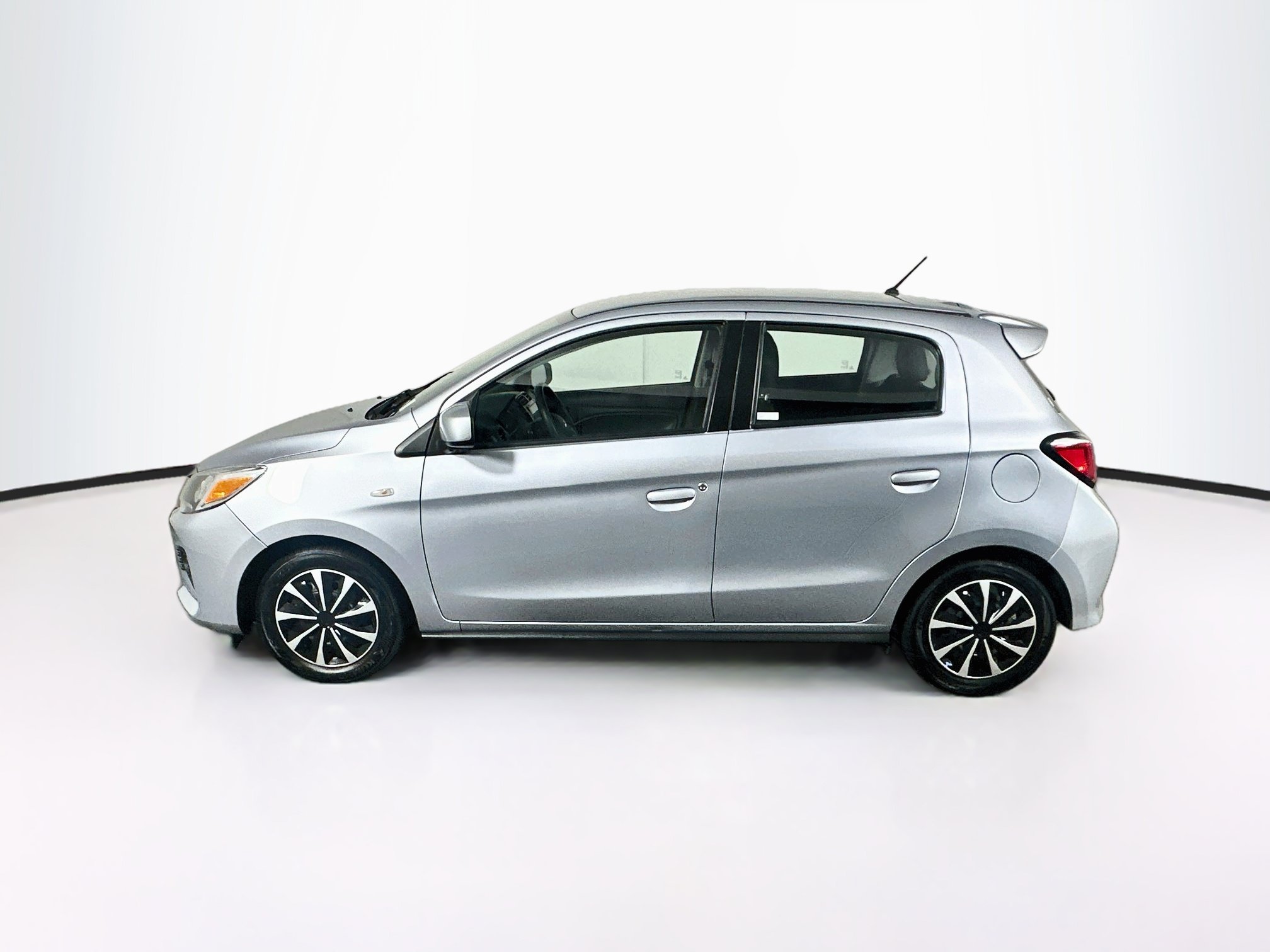 Used 2024 Mitsubishi Mirage ES FWD image 4