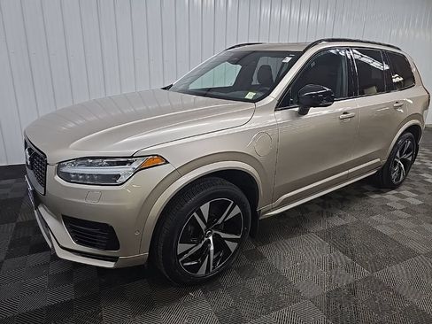 Used 2023 Volvo XC90 T8 Plus w/ Protection Package AWD/4WD image 8