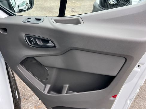 New 2026 Ford Transit 250 148 Medium Roof w/ Load Area Protection Package RWD image 41