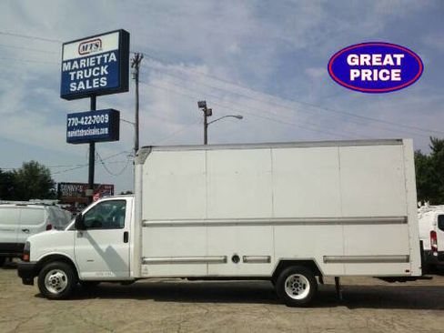 Used 2021 GMC Savana 3500 Extended w/ Power Convenience Package image 1
