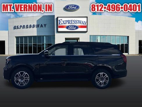 Used 2025 Ford Expedition Active AWD/4WD image 6