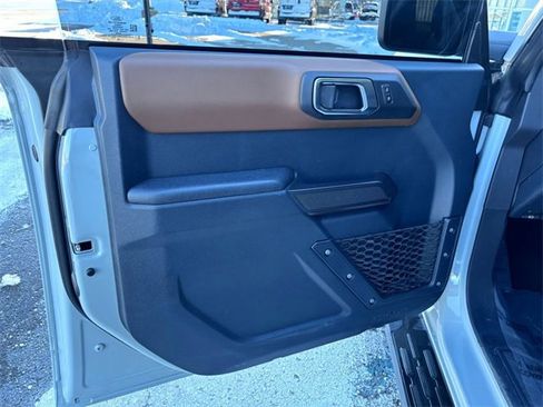 Used 2024 Ford Bronco Outer Banks image 12