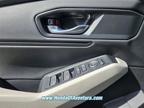 Certified 2025 Honda Accord SE image 22