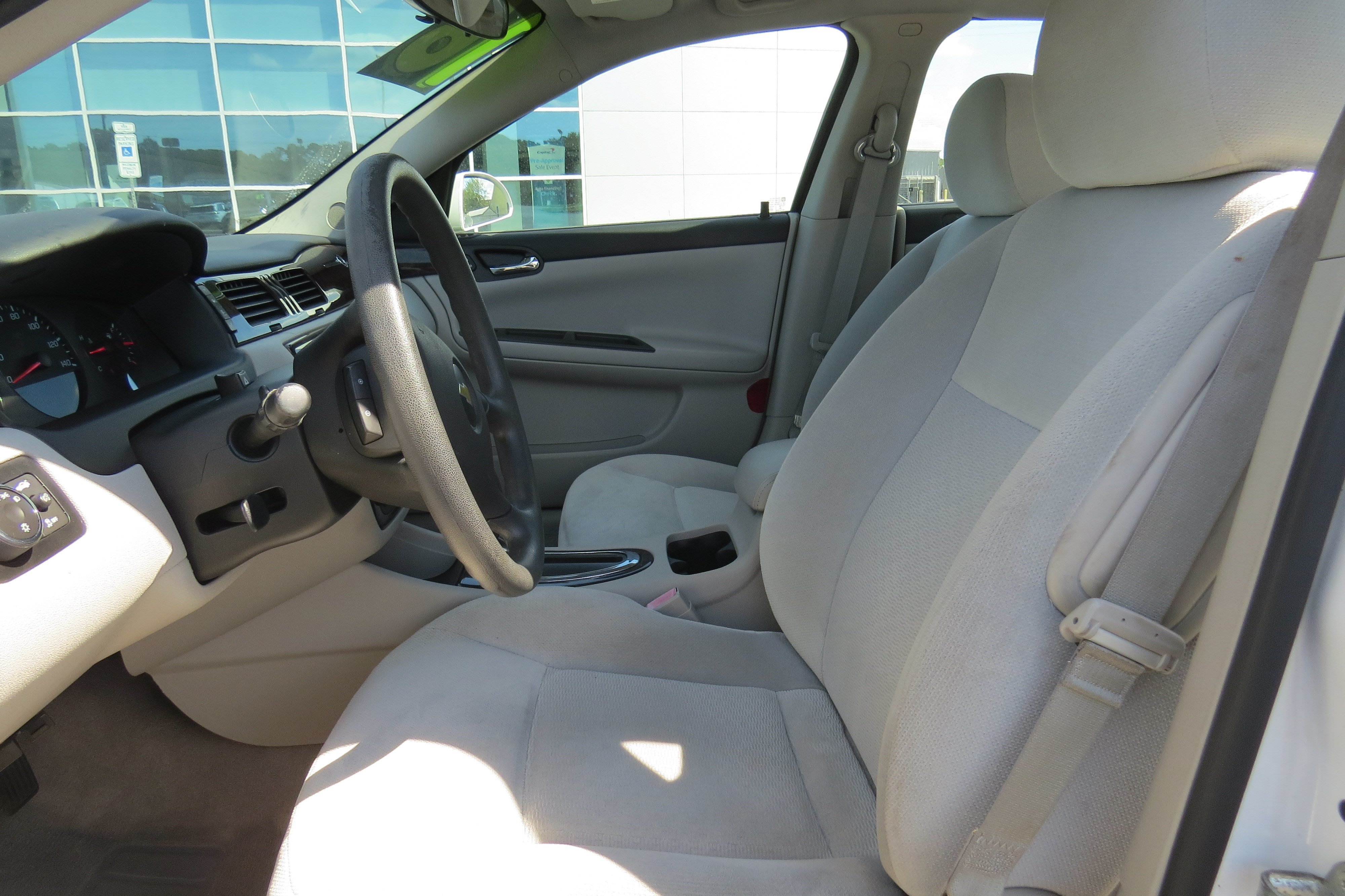 Used 2016 Chevrolet Impala Limited LS FWD image 13
