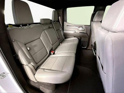 New 2026 GMC Sierra 1500 SLT AWD/4WD image 11