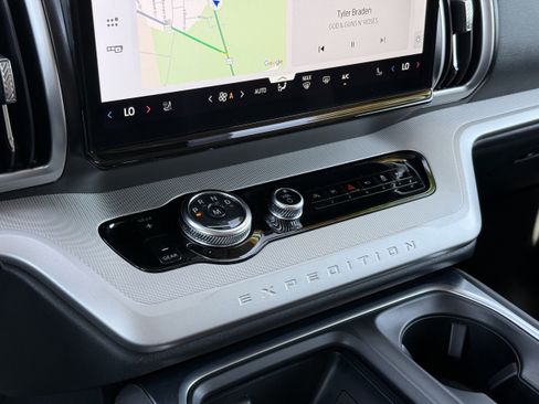 Used 2025 Ford Expedition Max Active image 20