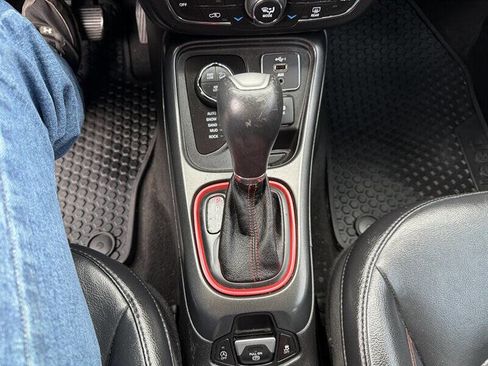 Used 2018 Jeep Compass Trailhawk w/ Leather Interior Group AWD/4WD image 24