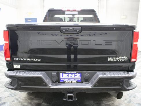 Used 2024 Chevrolet Silverado 2500 High Country image 41