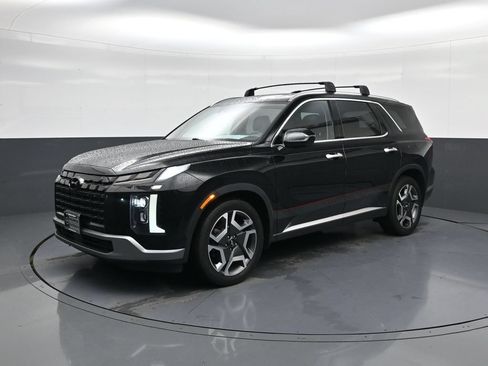 Used 2023 Hyundai Palisade SEL w/ Premium Package AWD/4WD image 3
