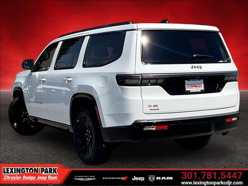 New 2026 Jeep Grand Wagoneer Limited AWD/4WD image 3