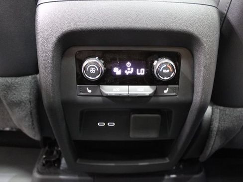 Used 2026 Chevrolet Traverse High Country w/ LPO, Floor Liner Package AWD/4WD image 24