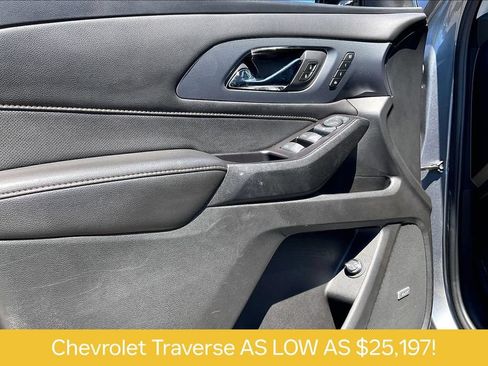 Used 2020 Chevrolet Traverse Premier FWD image 22