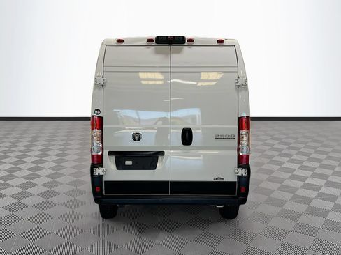 Used 2024 RAM ProMaster 2500 w/ Convenience Group FWD image 6
