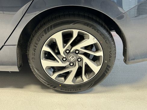 Used 2016 Honda Civic EX image 5