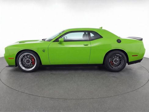 Used 2023 Dodge Challenger SRT Hellcat RWD image 3