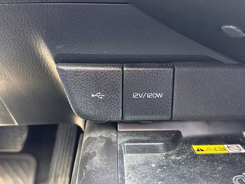 Used 2023 Toyota Camry XLE w/ Navigation Package image 32