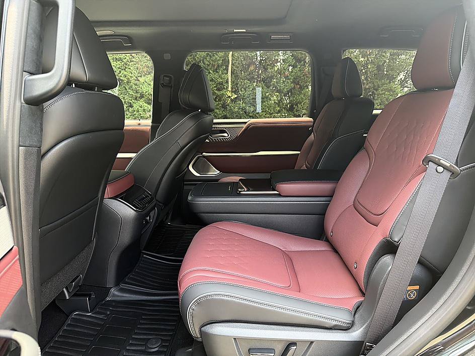New 2027 INFINITI QX80 Autograph AWD/4WD image 12