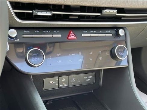 Used 2024 Hyundai Sonata Limited image 19