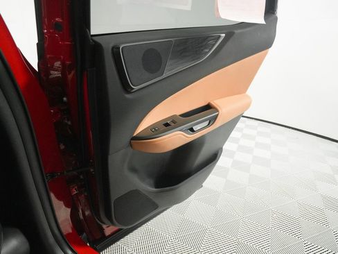 Used 2025 Lexus NX 250 FWD w/ Accessory Package (2T) image 17