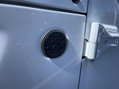 Used 2023 Jeep Wrangler Altitude image 32