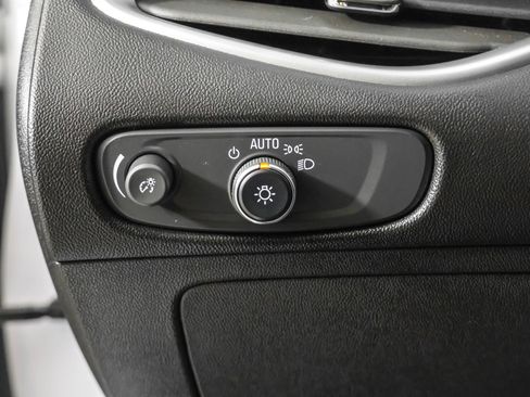 Used 2022 Chevrolet Malibu RS FWD image 22