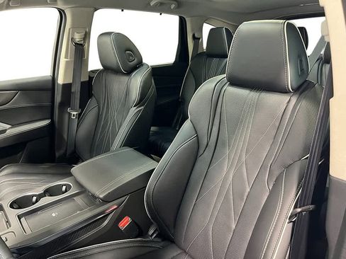 New 2026 Acura MDX SH-AWD w/ Advance Package image 13