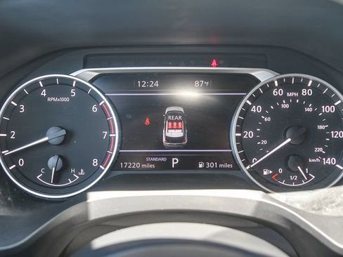 Used 2023 Nissan Rogue SL w/ SL Premium Package FWD image 24