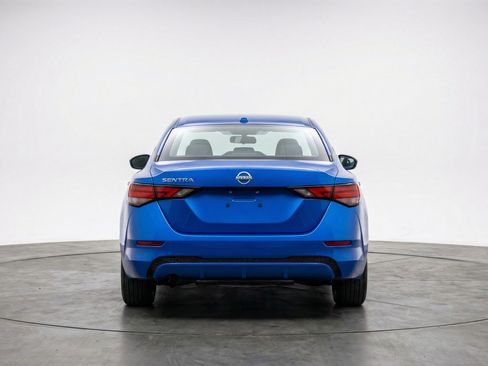 Used 2025 Nissan Sentra SV FWD image 7
