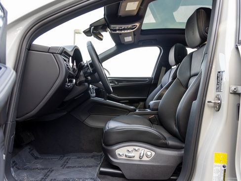 New 2026 Porsche Macan S image 25