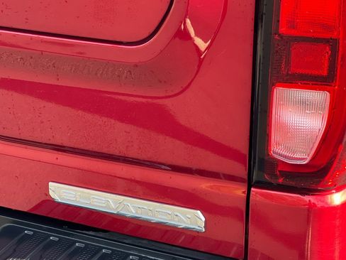 Used 2022 GMC Sierra 1500 Elevation image 38
