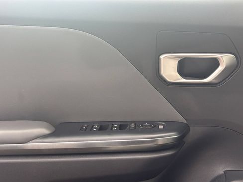 Used 2025 Kia K4 FWD image 18