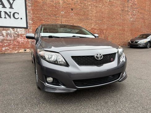 Used 2010 Toyota Corolla image 2