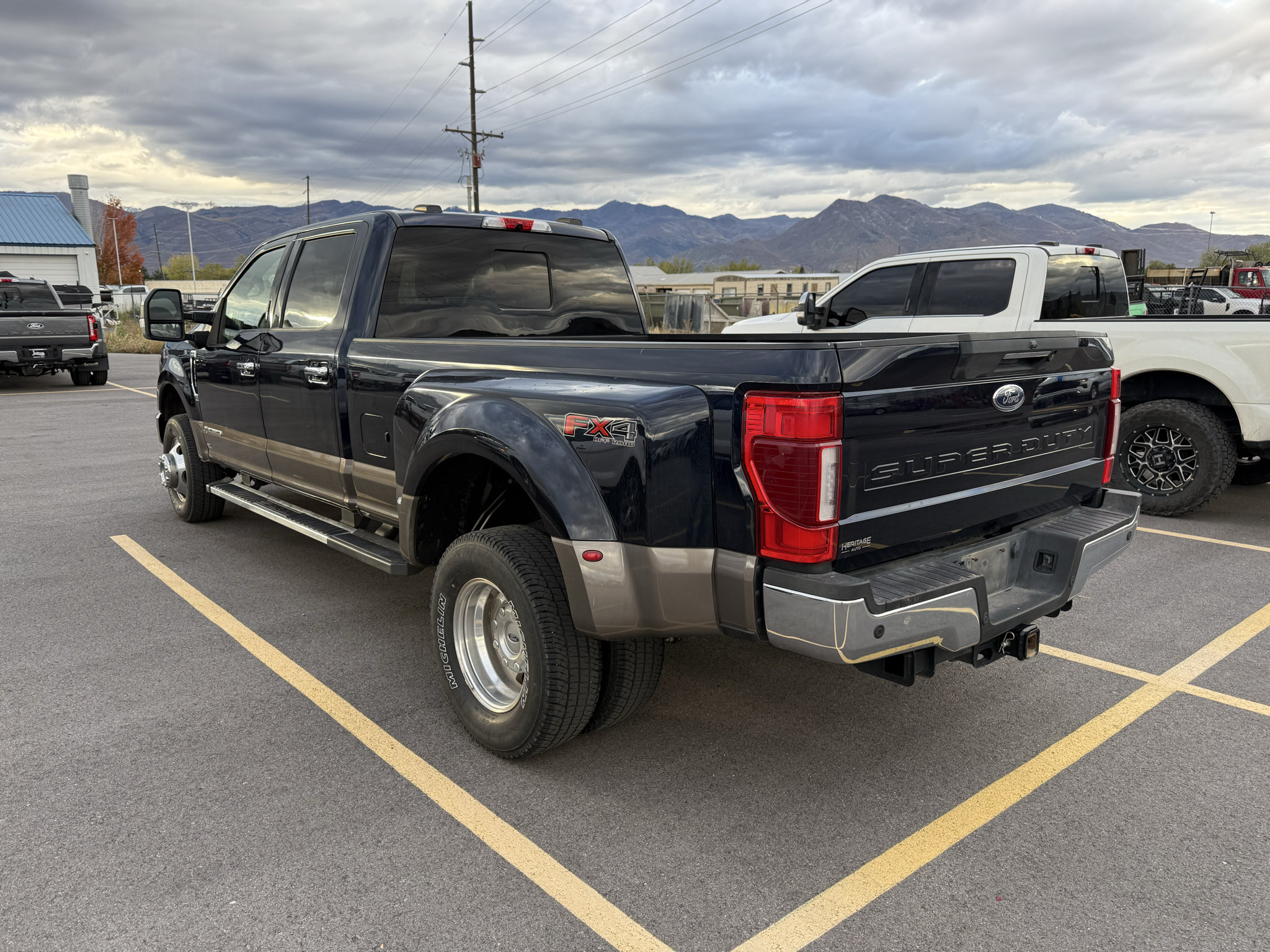 Used 2022 Ford F350 Lariat w/ Lariat Ultimate Package AWD/4WD image 4