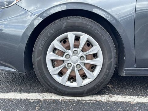 Used 2019 Kia Forte Sedan FWD image 9