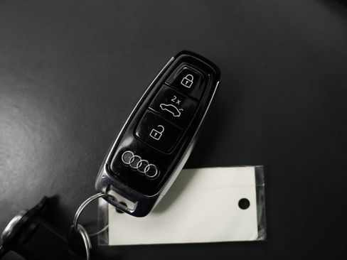 Used 2020 Audi SQ7 Prestige w/ Prestige Package image 70