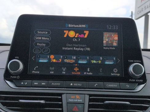 Used 2025 Nissan Altima 2.5 SV FWD image 18