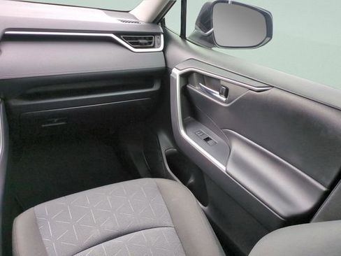 Used 2023 Toyota RAV4 XLE w/ Convenience Package FWD image 13