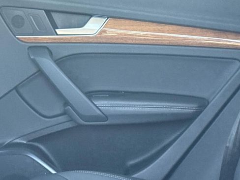 Used 2021 Audi Q5 2.0T Premium Plus AWD/4WD image 16