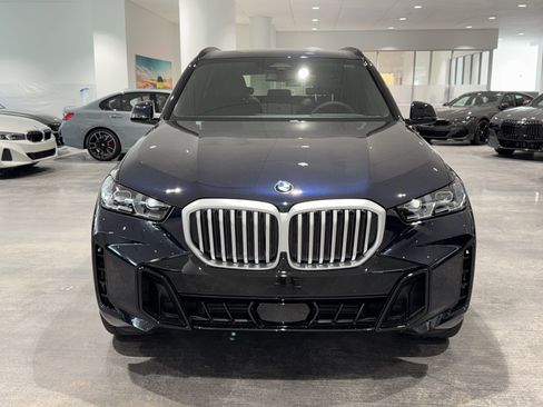 New 2026 BMW X5 sDrive40i w/ Executive Package image 2